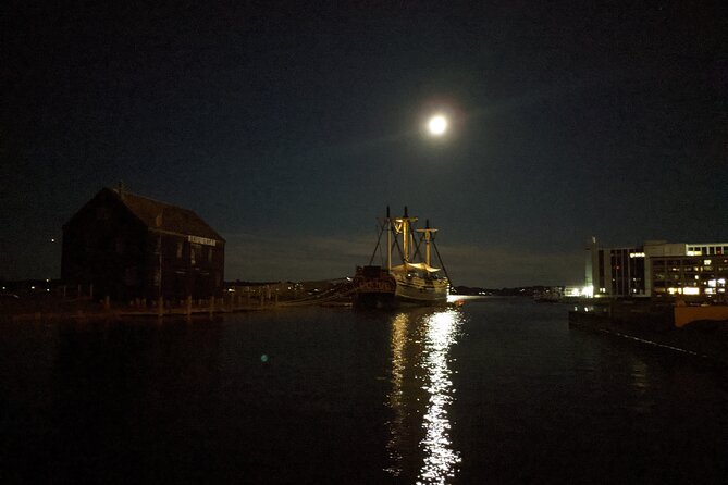Salem Vintage Postcard Tours - History, hauntings, and a broader view of Salem