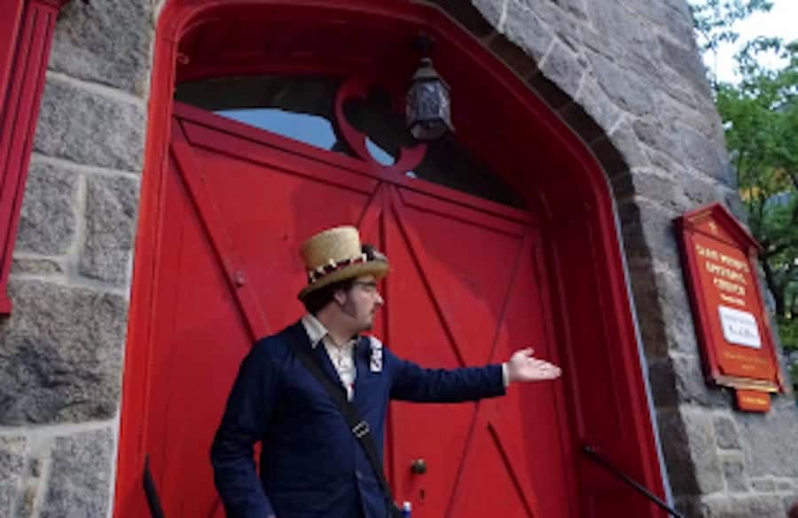 Salem Voodoo, Vampires, and Ghosts Guided Walking Tour - Why this Salem ghost tour feels different