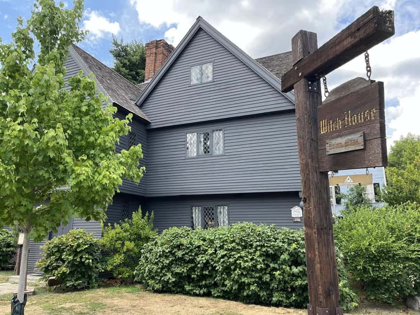 Salem Witch Tour from Boston by Train - Why the Boston to Salem train plan works