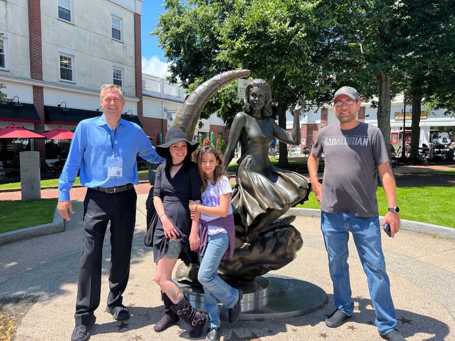 Salem: Witch Trial History and Salem Haunts Walking Tour - Guide style makes the biggest difference