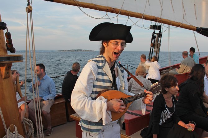 Schooner Fame Sailing Tour - How much history will you hear?