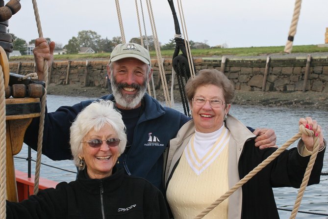 Schooner Fame Sailing Tour - What you see around Salem Sound