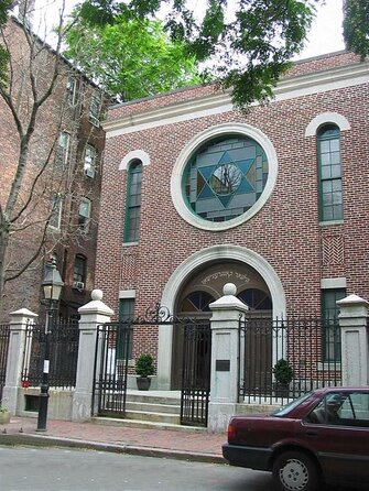 Self-Guided Boston's Beacon Hill Underground Railroad Audio Tour Walking Tour - Why Beacon Hill tells this story so well