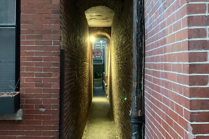 Self-Guided Boston's Beacon Hill Underground Railroad Audio Tour Walking Tour - Lewis Hayden’s home and the courage of a station master