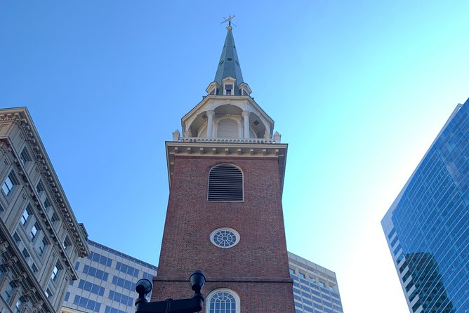 Self Guided Classic Freedom Trail Location Aware (GPS) Walking Audio Tour - Boston Common and the first clues to the Revolution