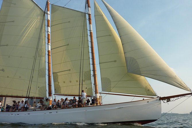 Sightseeing Day Sail around Boston Harbor - A boat ride that lets you choose your pace