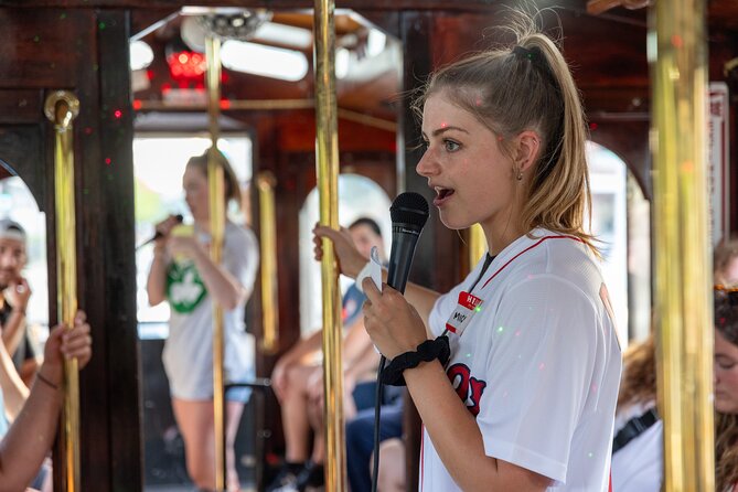 The Massholes Comedy Trolley Tour of Boston - The halfway stop: pizza, beer, and comedy