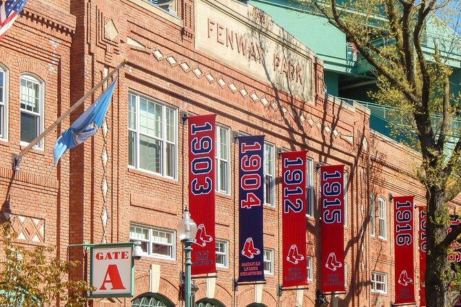 Tour of Historic Fenway Park, America's Most Beloved Ballpark - The first hour inside Fenway Park