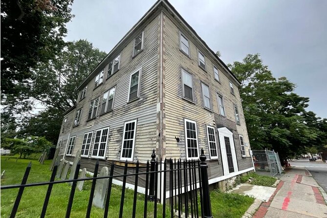 Ultimate Historic Salem and Witch Trials Self-Guided Walking Tour - Broad Street Cemetery and Sheriff Corwin’s final resting place