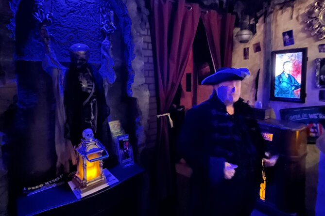 Vampire Ghost Adventures and Haunted Objects Walking Tour - A vampire’s version of Salem after dark