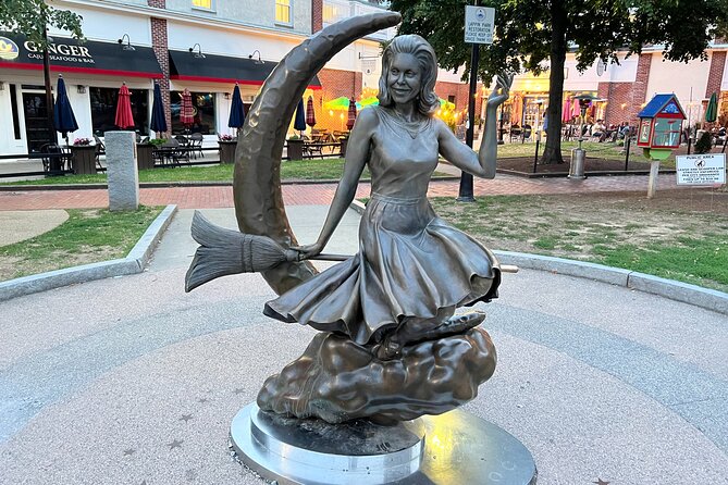 Wicked Awesome Tours: Witch Trial History and Salem Haunts! - Why this one-hour Salem walk works